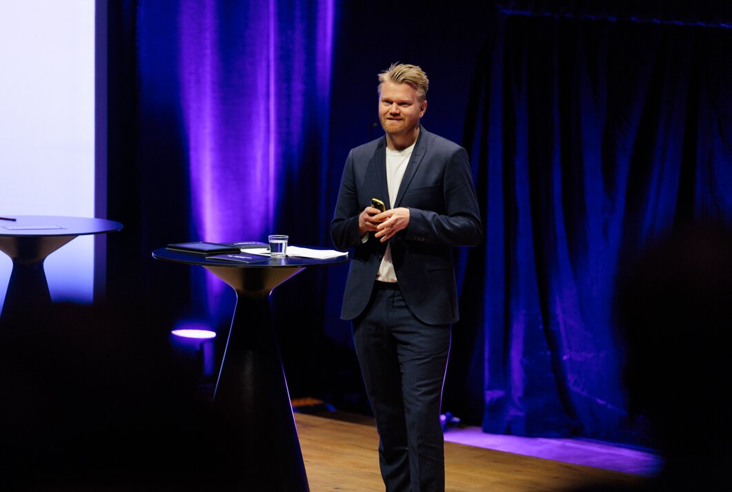 BIG ASSOCIATE TOMAS MIN�R SPEAKS AT UME� BUSINESS ARENA | Bjarke Ingels Group